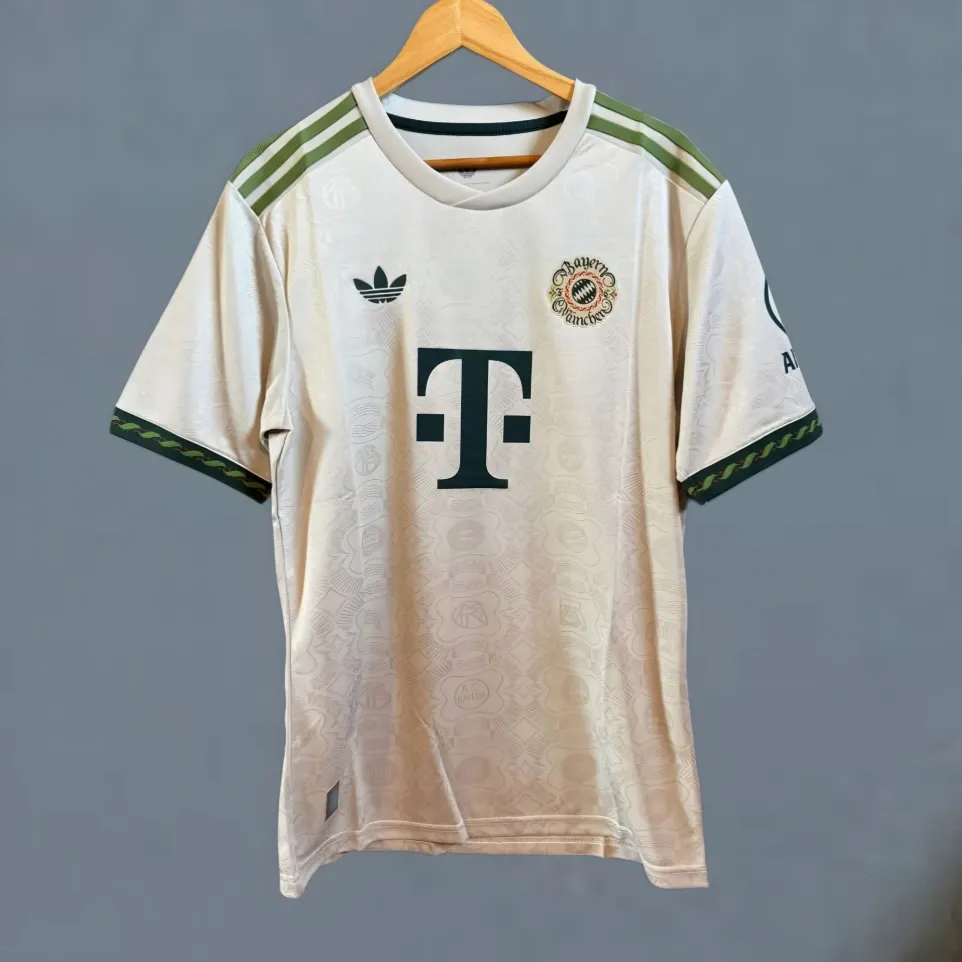 Bayern Munich 2025/26 Oktoberfest Special Edition Jersey | Master Quality  (S)