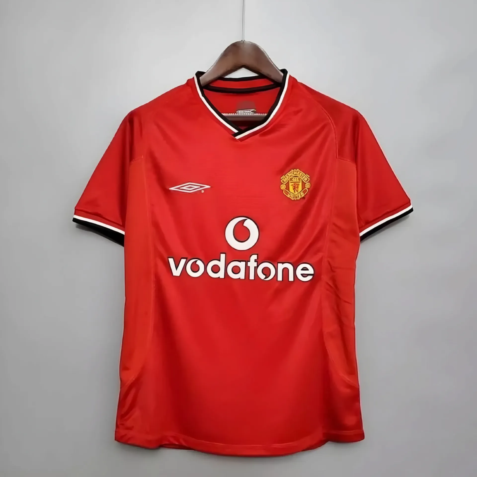 Manchester United 2000–02 Home Retro Jersey | Master Quality